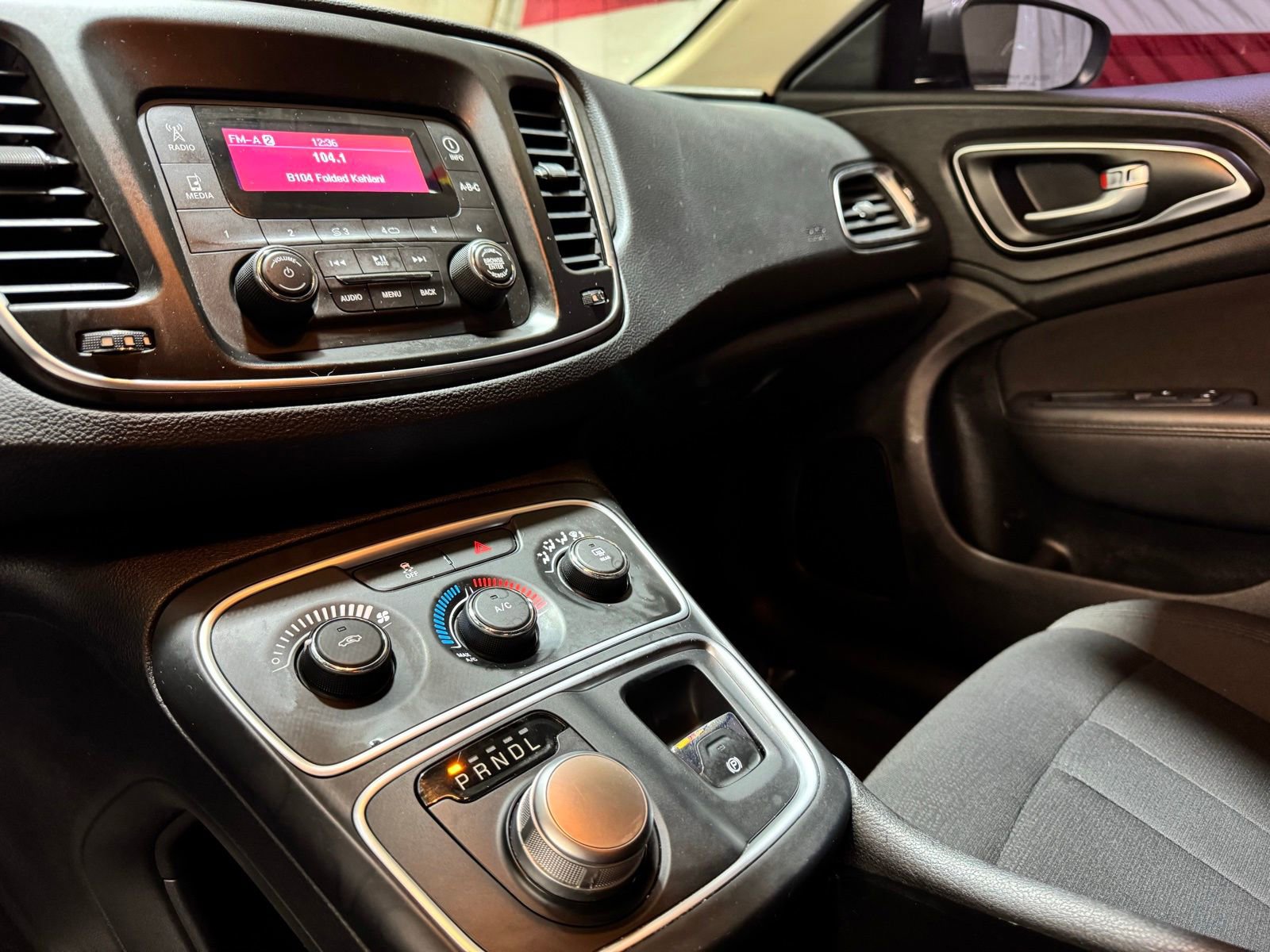 Used 2016 Chrysler 200 LX image 20