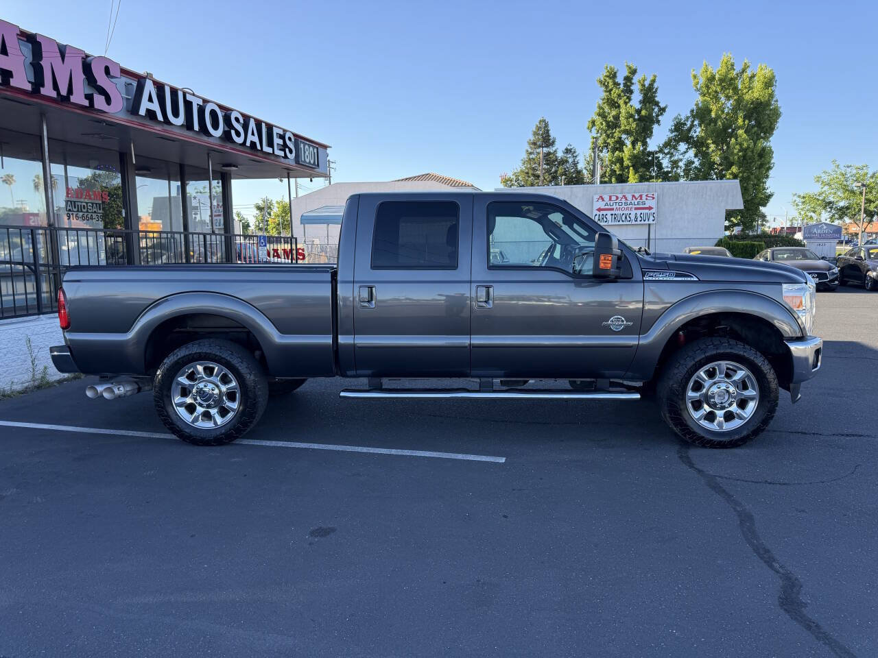 Used 2015 Ford F250 Lariat w/ Lariat Ultimate Package AWD/4WD image 2