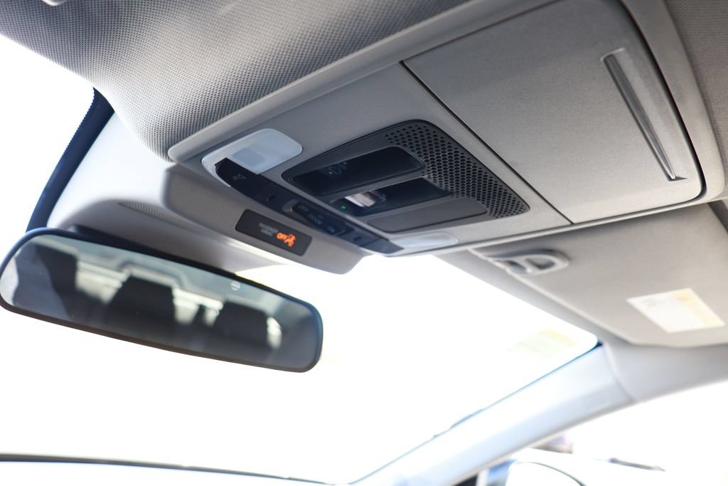 Certified 2025 Honda Accord SE image 25