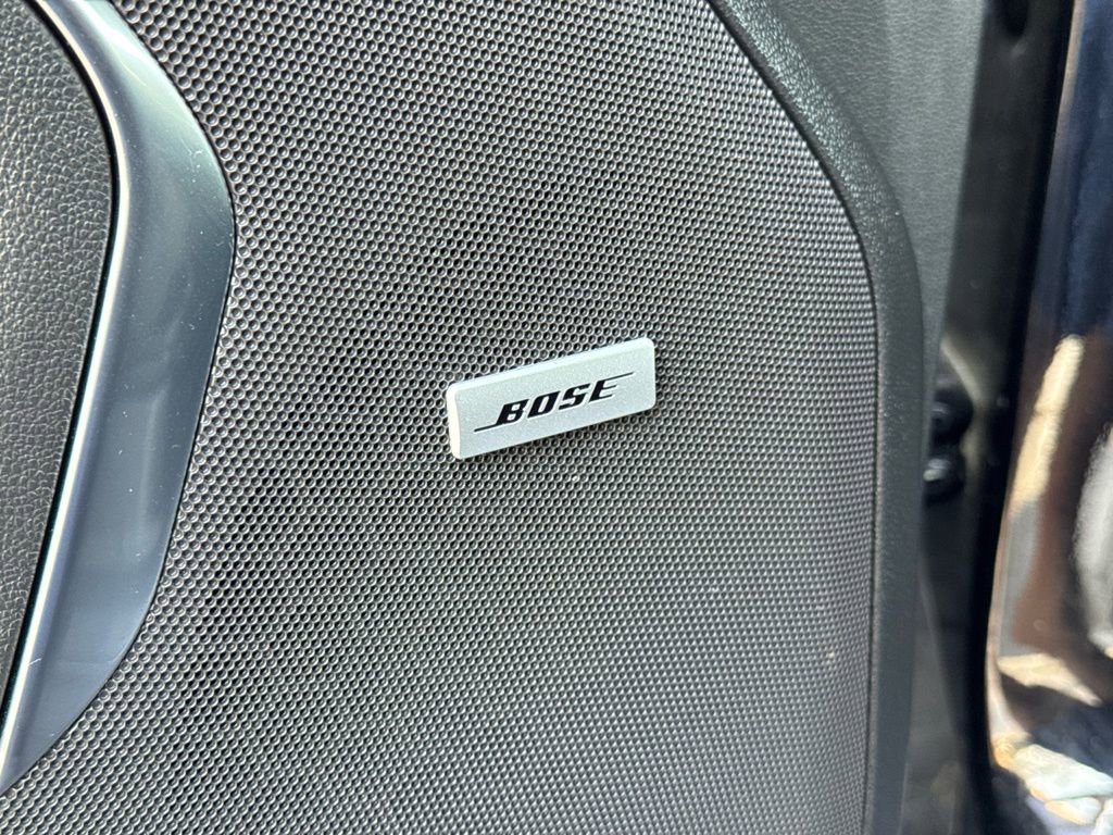 Used 2024 GMC Yukon SLT image 25