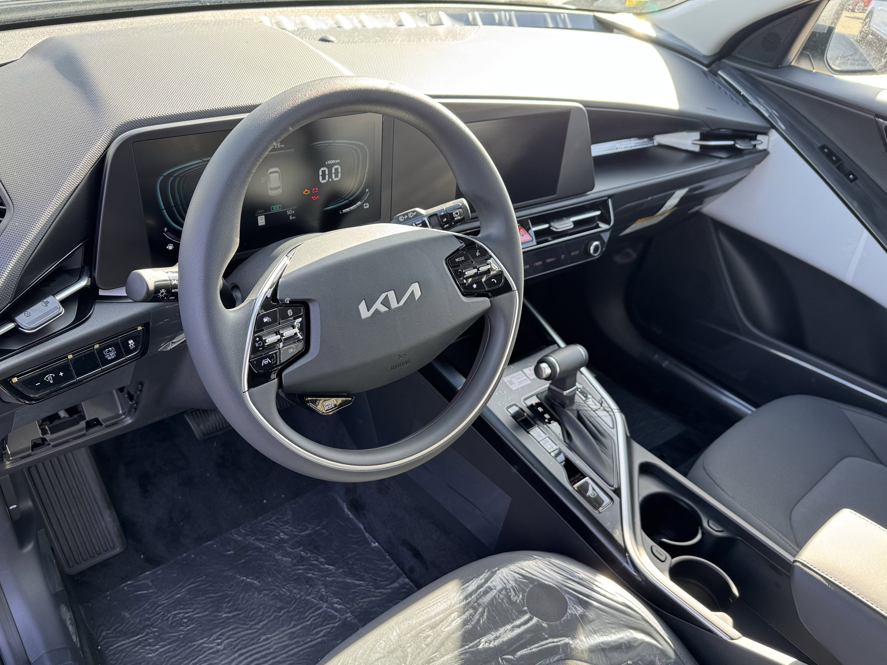 New 2026 Kia Niro LX image 14