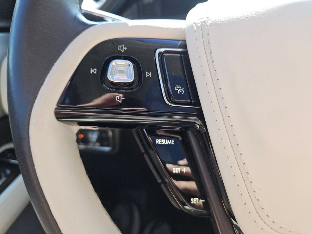 Used 2023 Lincoln Aviator Black Label Grand Touring w/ Class IV Trailer Tow Package AWD/4WD image 22