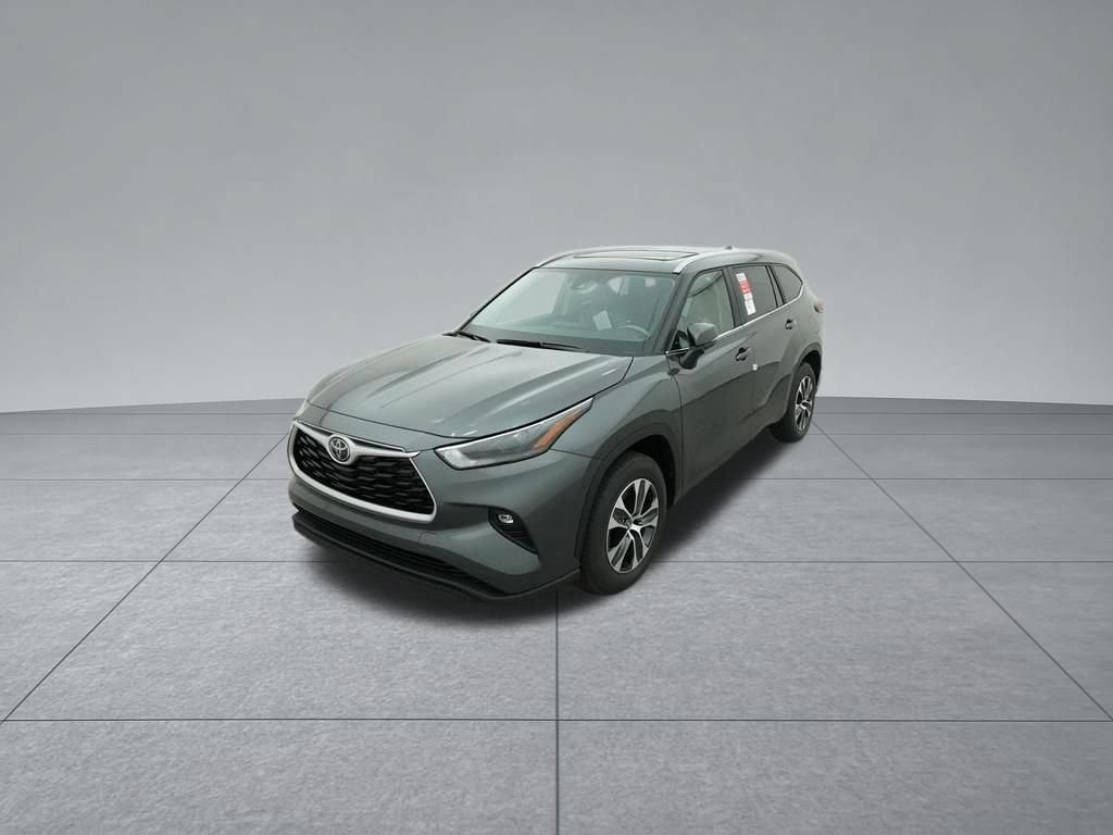 Used 2023 Toyota Highlander XLE FWD image 20
