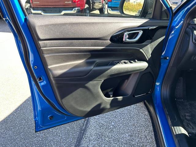 New 2026 Jeep Compass Limited image 10