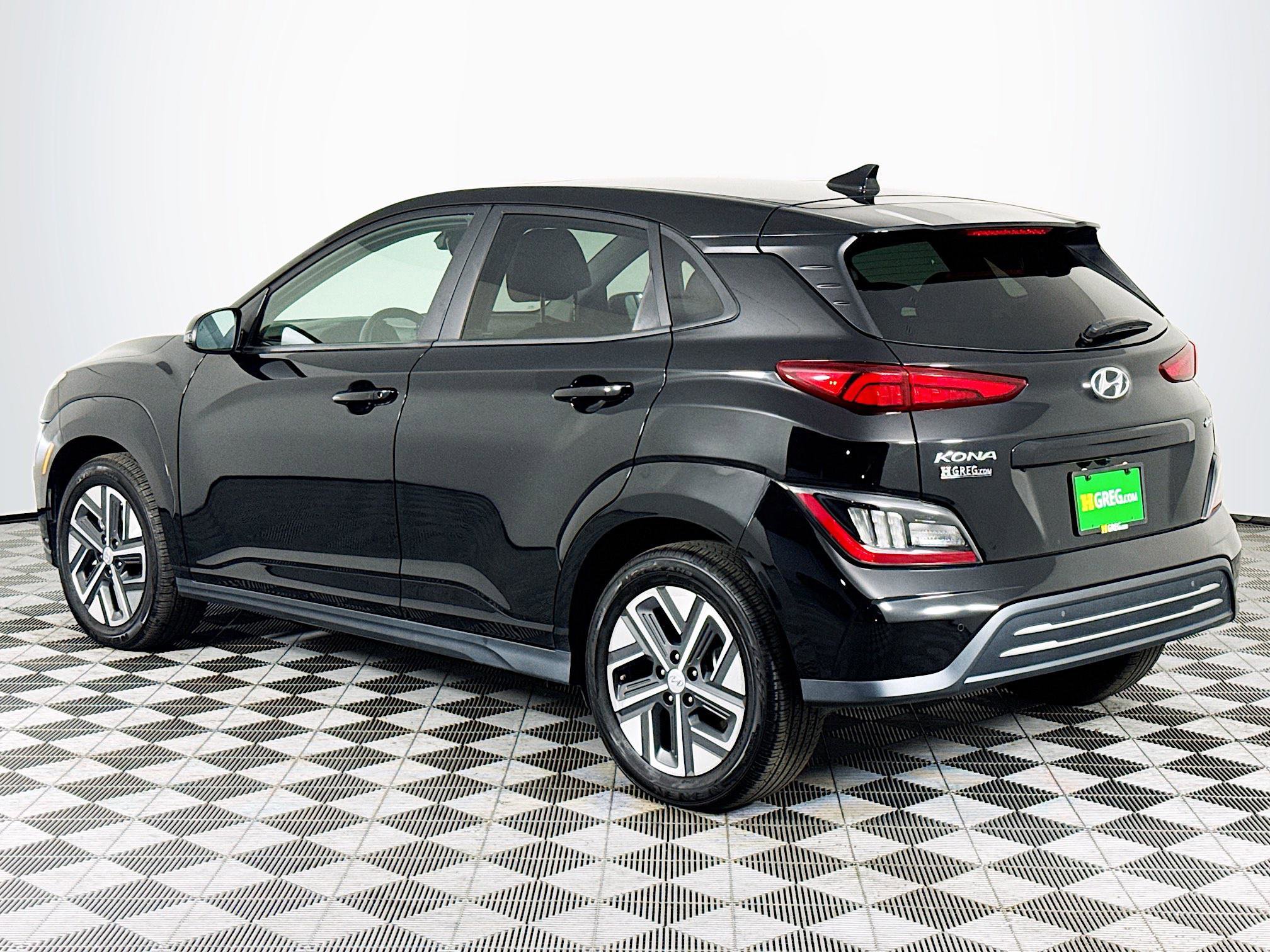 Used 2023 Hyundai Kona Limited image 6