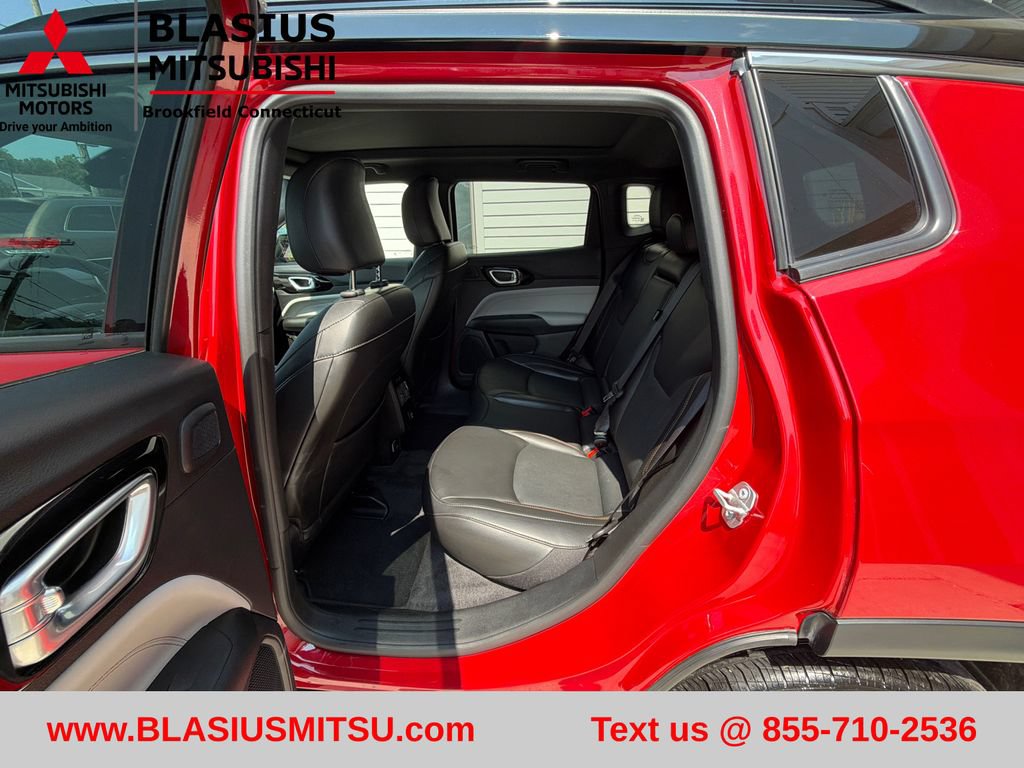 Used 2023 Jeep Compass Limited w/ Sun and Sound Group AWD/4WD image 38