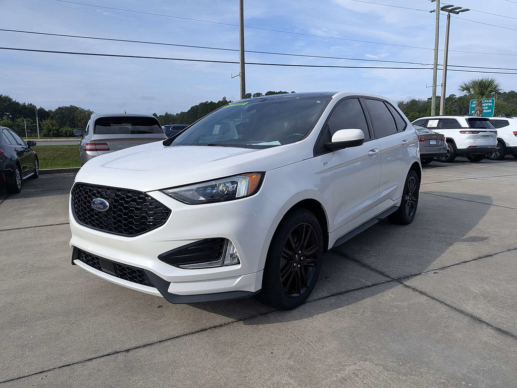 Used 2022 Ford Edge ST-Line w/ Class II Trailer Tow Package AWD/4WD image 7