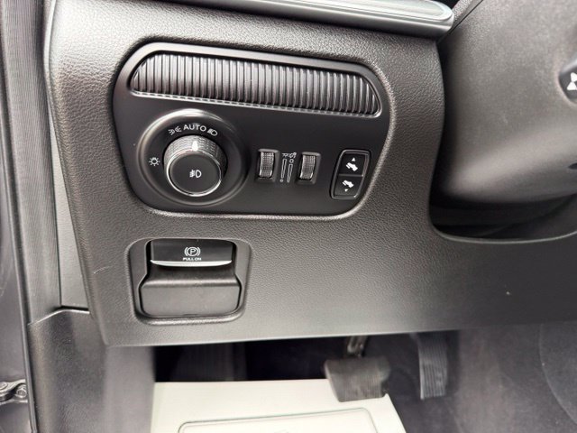 Used 2024 Jeep Wagoneer Series II AWD/4WD image 28