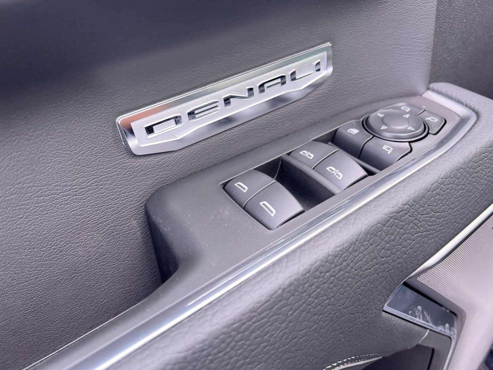 New 2026 GMC Sierra 1500 Denali w/ Denali Reserve Package image 13