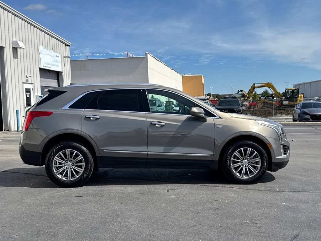 Used 2018 Cadillac XT5 Luxury w/ Driver Awareness Package AWD/4WD image 7