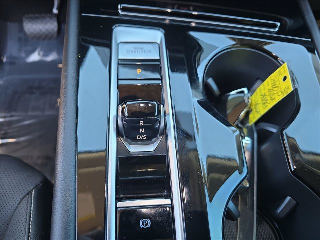 Used 2024 Volkswagen Atlas SE FWD image 22
