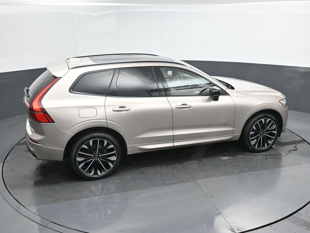 New 2026 Volvo XC60 B5 Ultra w/ Protection Package Premier image 32