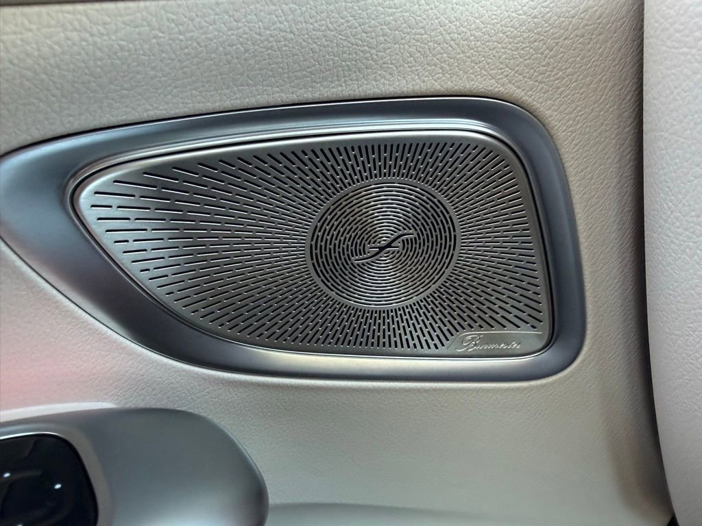 Used 2025 Mercedes-Benz C 300 Sedan image 15