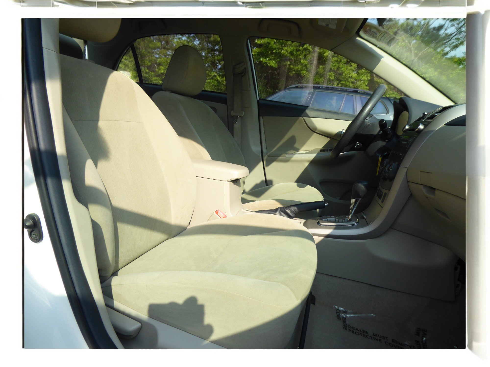 Used 2011 Toyota Corolla LE image 17