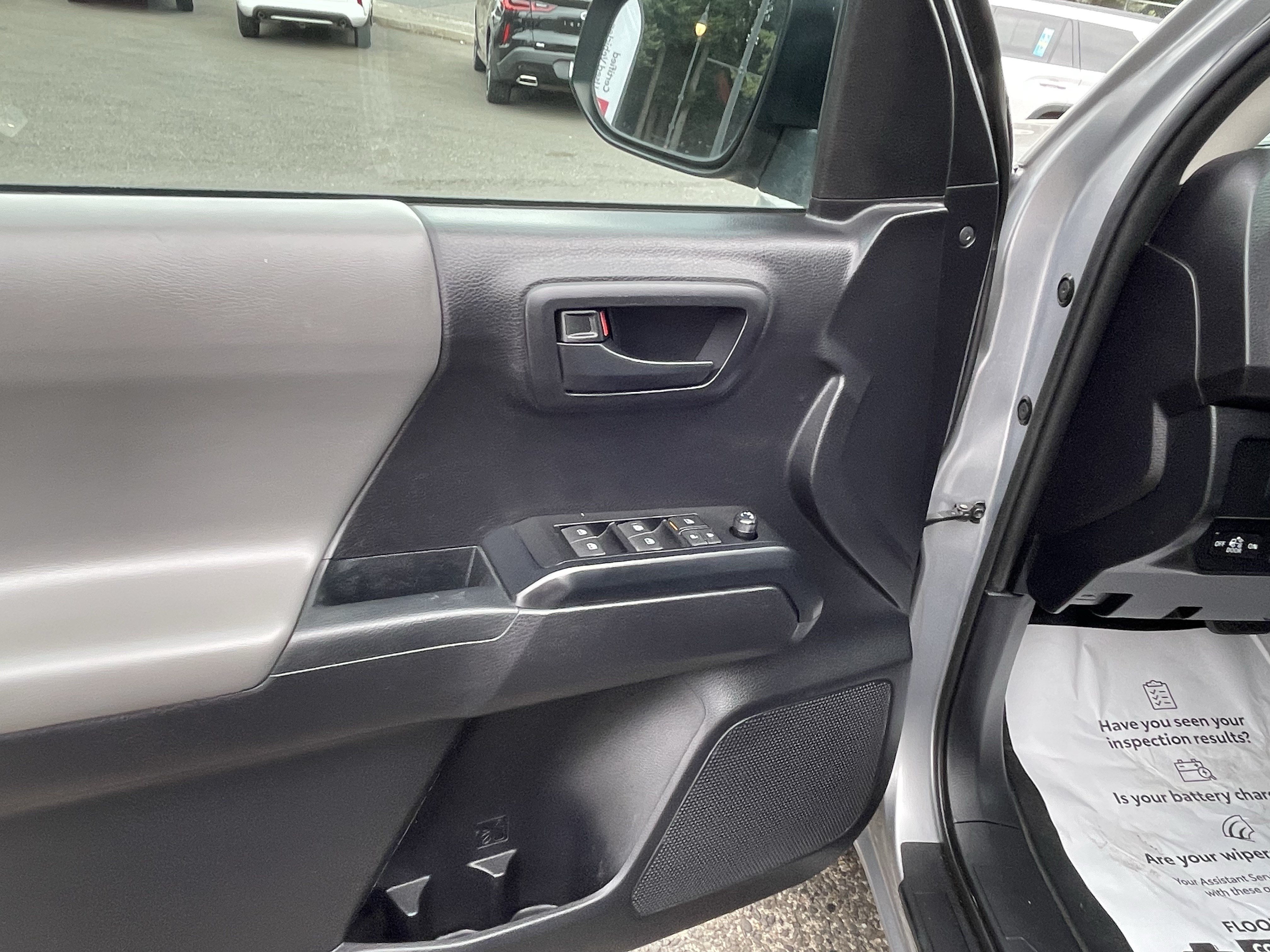 Certified 2020 Toyota Tacoma SR AWD/4WD image 16