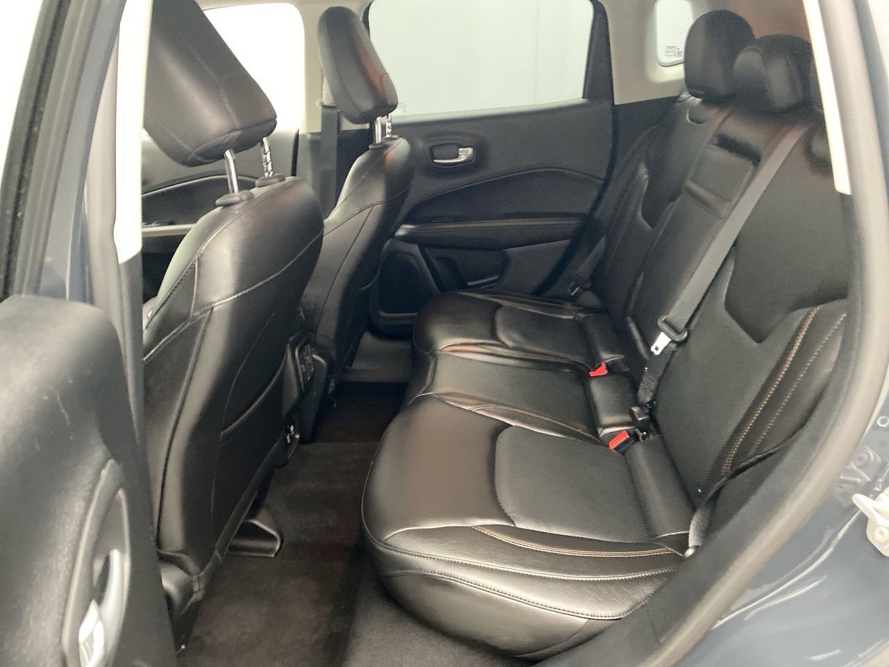 Used 2018 Jeep Compass Limited w/ Navigation Group AWD/4WD image 25