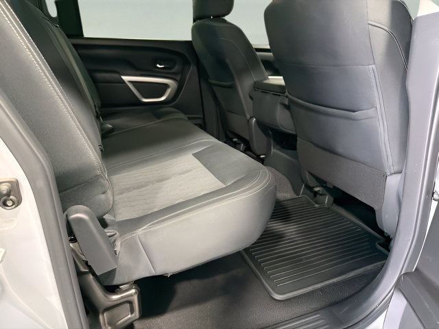 Used 2019 Nissan Titan SV AWD/4WD image 32