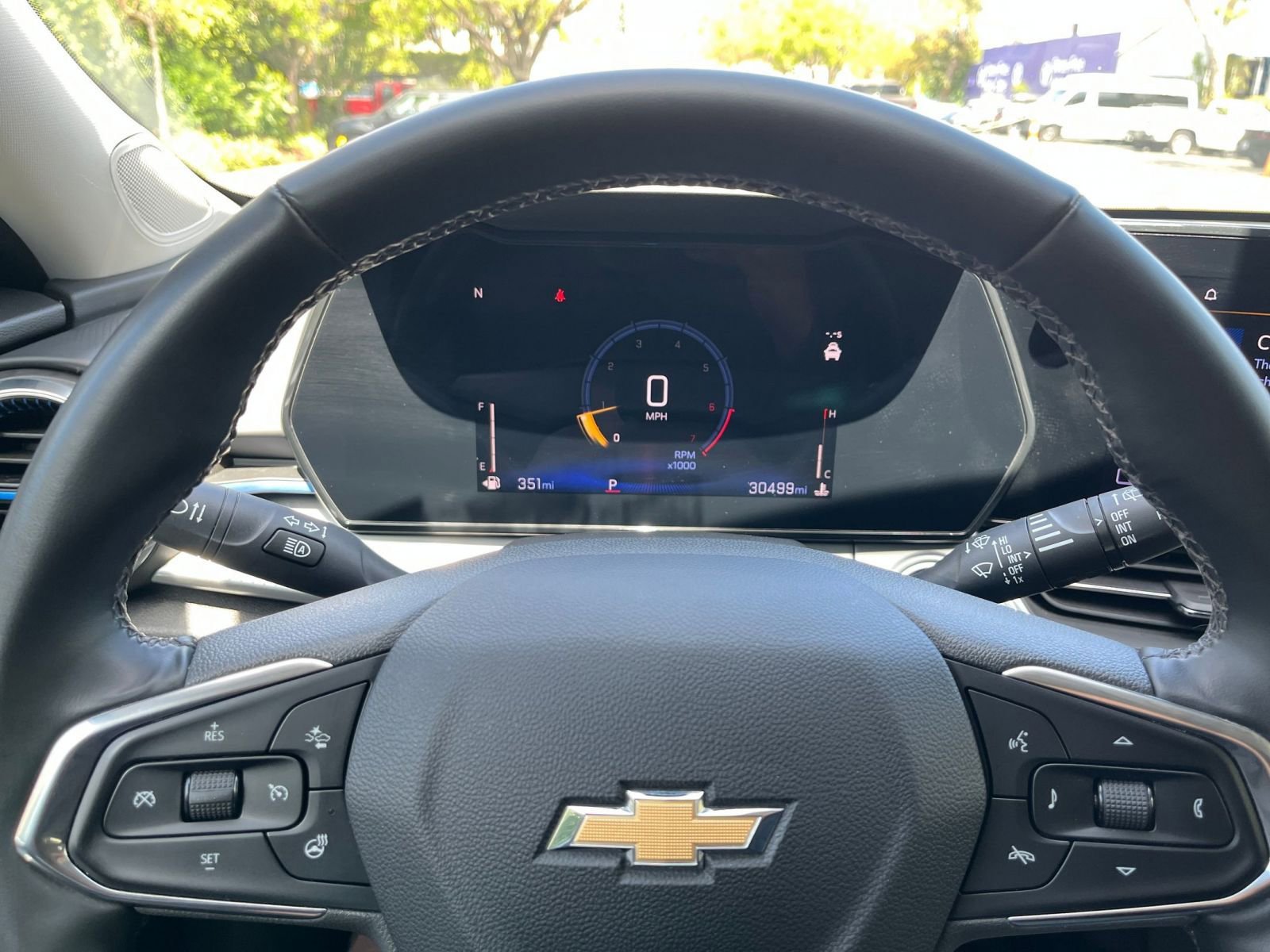 Used 2025 Chevrolet Trax LT w/ LT Convenience Package image 27