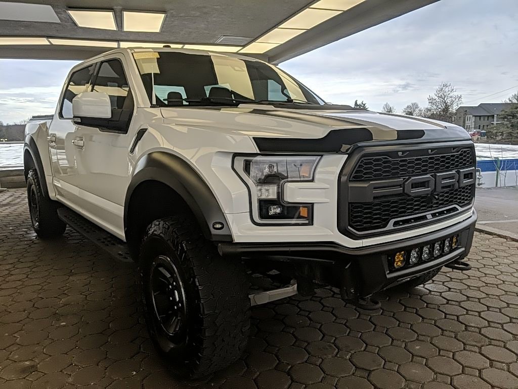 Used 2018 Ford F150 Raptor w/ Equipment Group 802A Luxury image 4