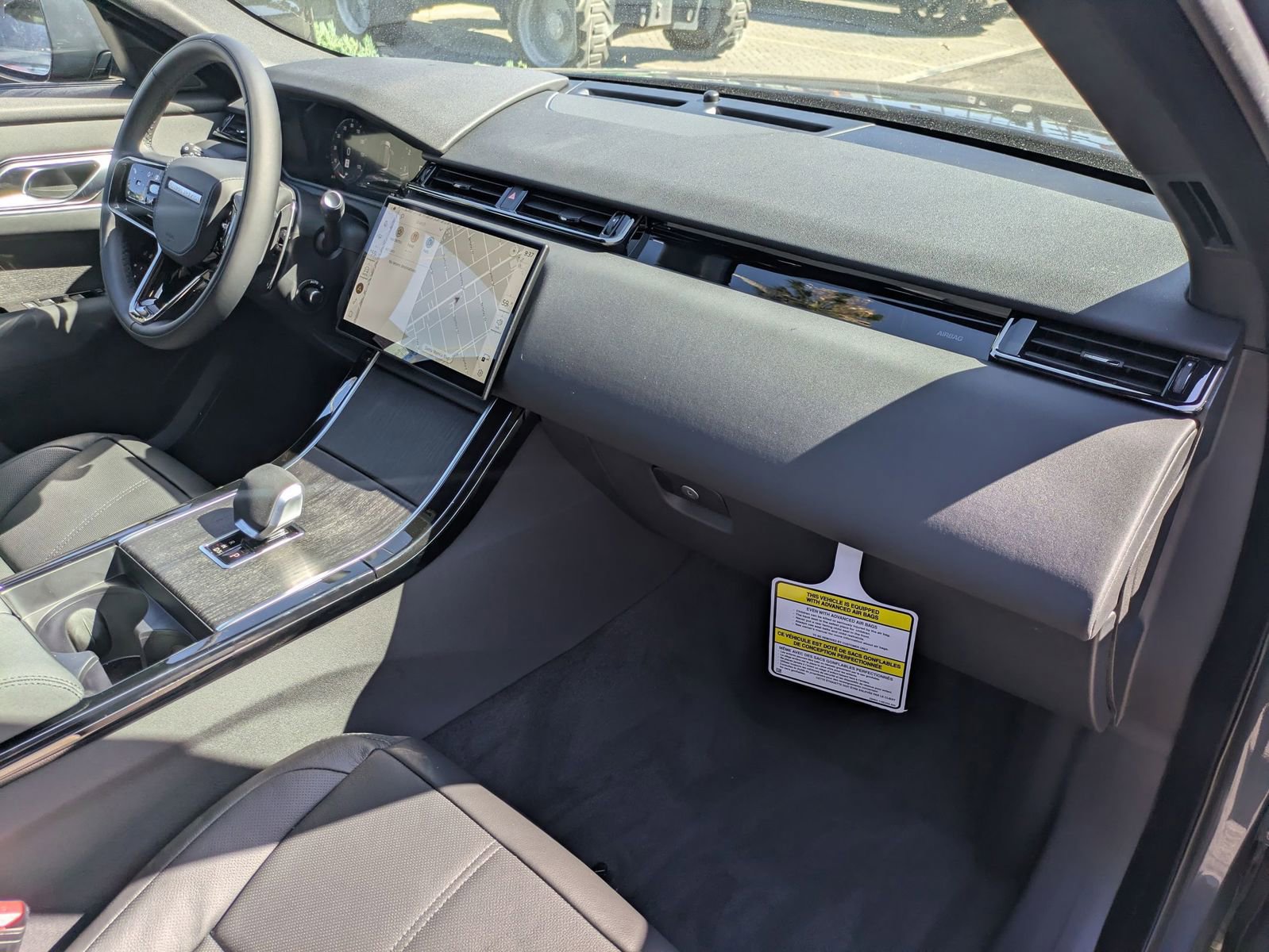 New 2026 Land Rover Range Rover Velar S AWD/4WD image 34