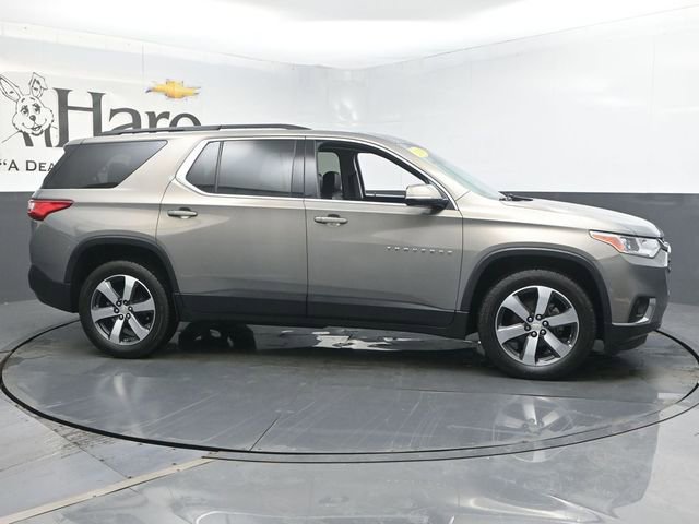 Used 2019 Chevrolet Traverse LT w/ LT Premium Package FWD image 1