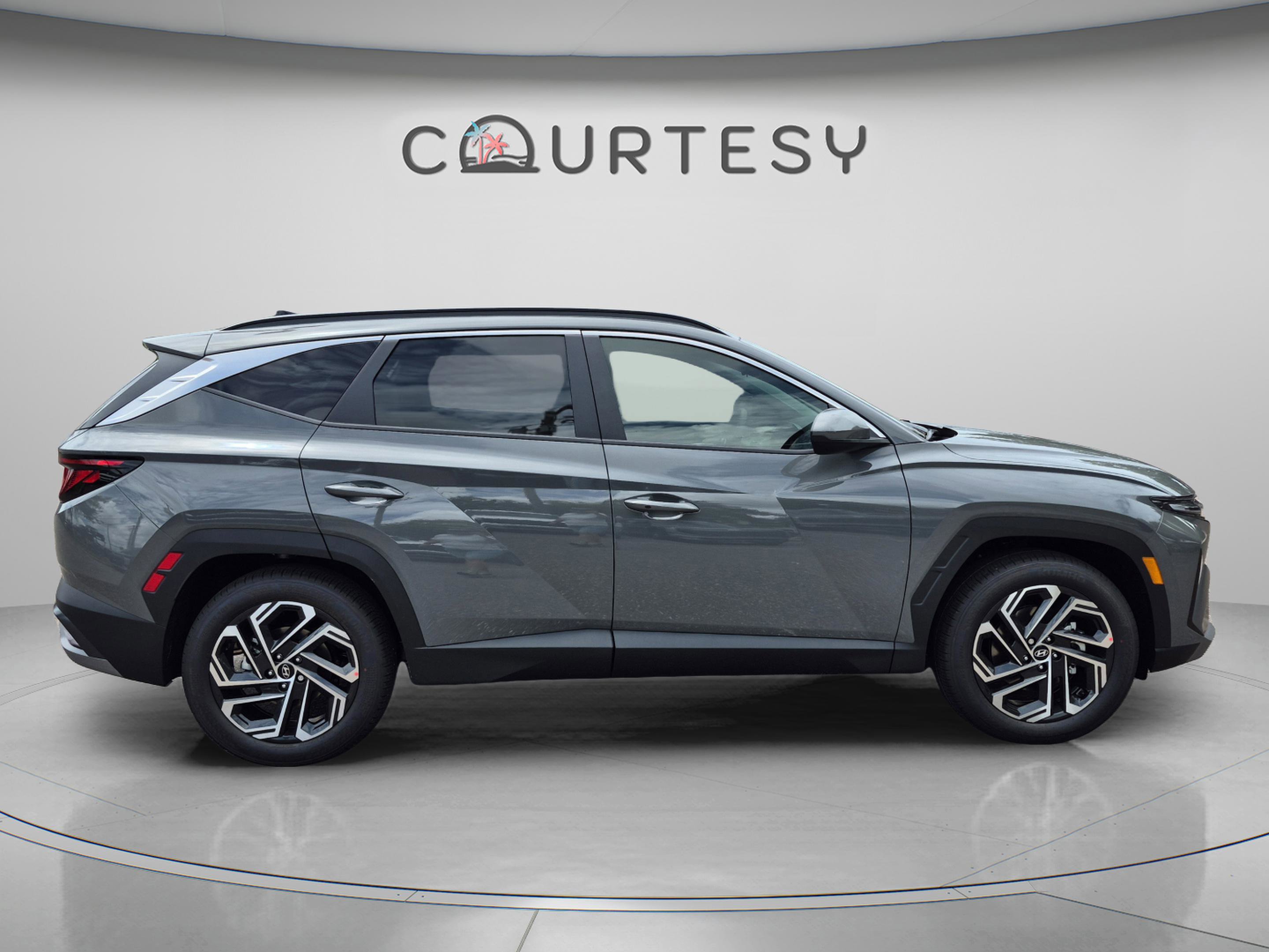 New 2026 Hyundai Tucson SEL Plus FWD image 6