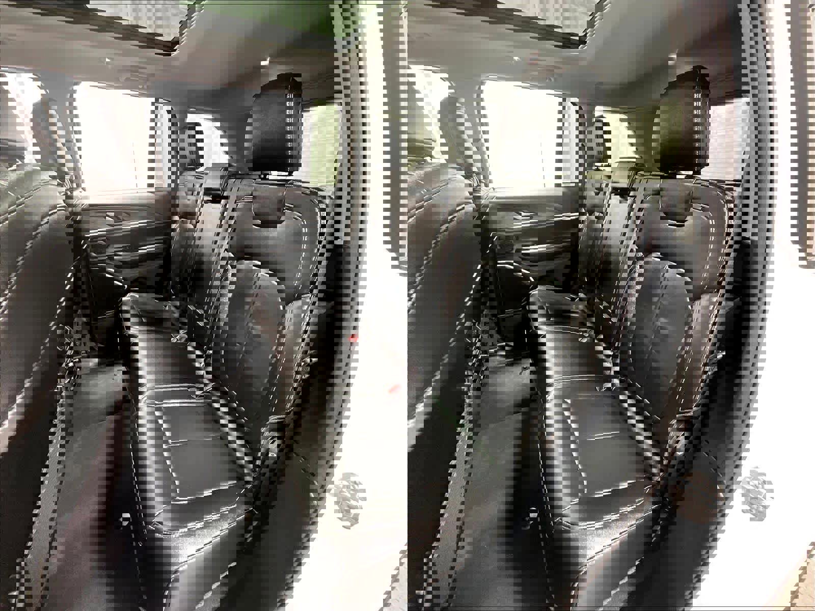 Used 2022 Jeep Grand Cherokee Limited 4xe w/ MOPAR Finishing Package image 15