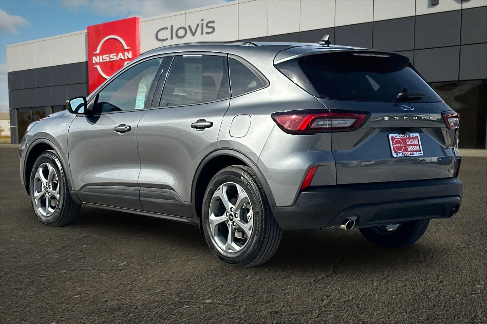 Used 2025 Ford Escape ST-Line image 7