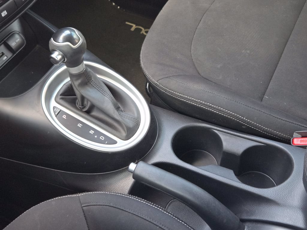 Used 2014 Kia Soul FWD image 14