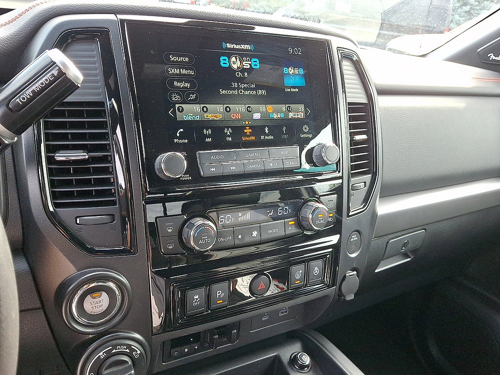 Used 2021 Nissan Titan PRO-4X w/ Pro-4x Convenience Package AWD/4WD image 6