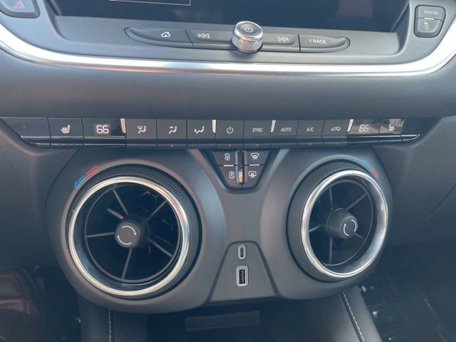 Used 2024 Chevrolet Blazer LT w/ Convenience Package FWD image 24