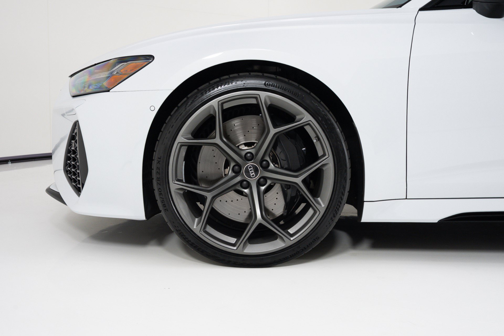 Used 2024 Audi RS 6 performance AWD/4WD image 9