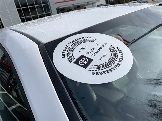 Used 2025 Toyota Camry SE image 35