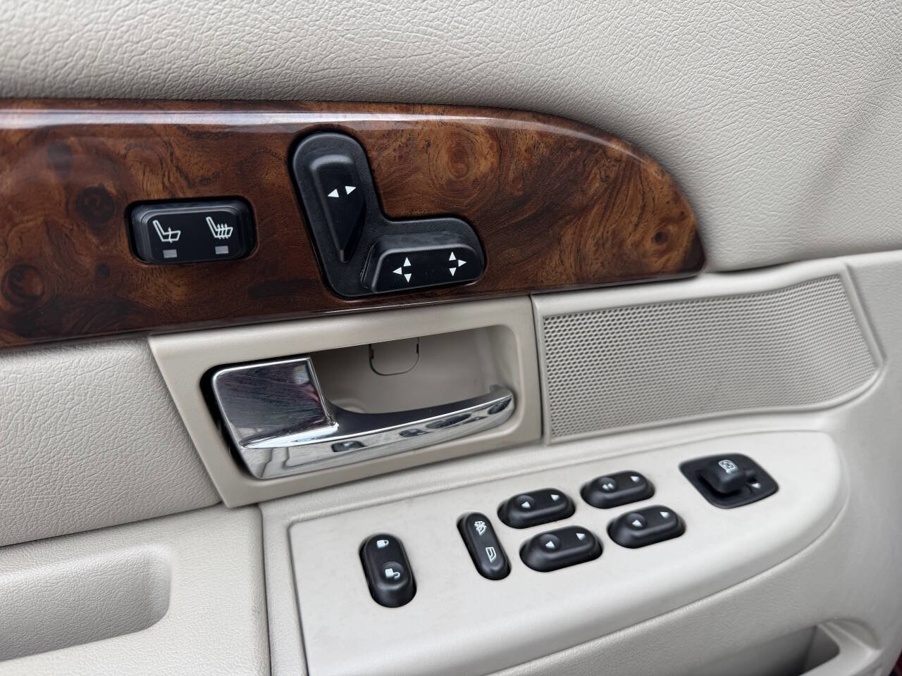 Used 2007 Mercury Grand Marquis LS image 11