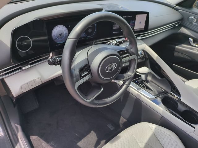 Certified 2023 Hyundai Elantra Limited FWD image 7