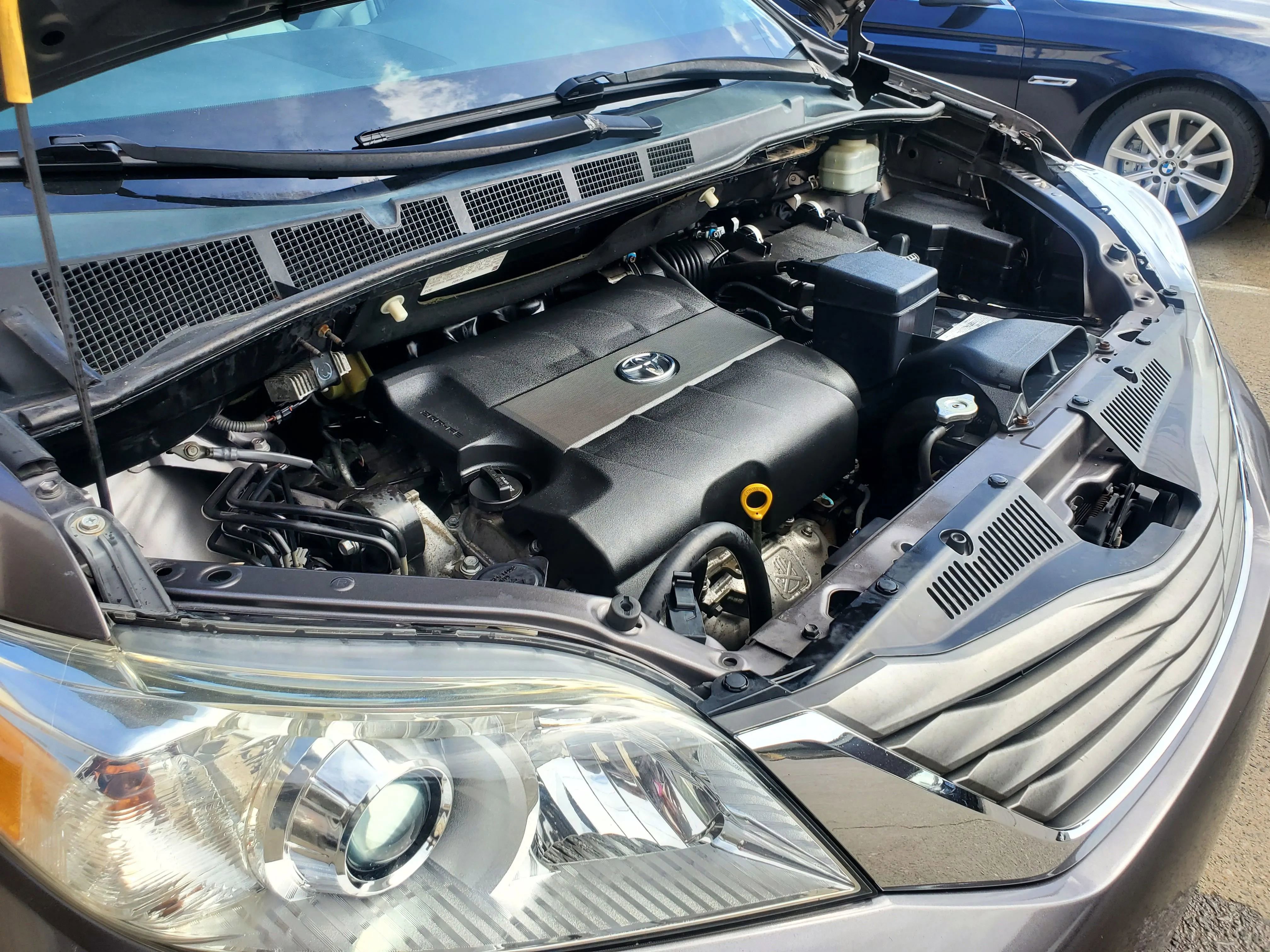 Used 2012 Toyota Sienna XLE w/ XLE Navigation Pkg FWD image 47
