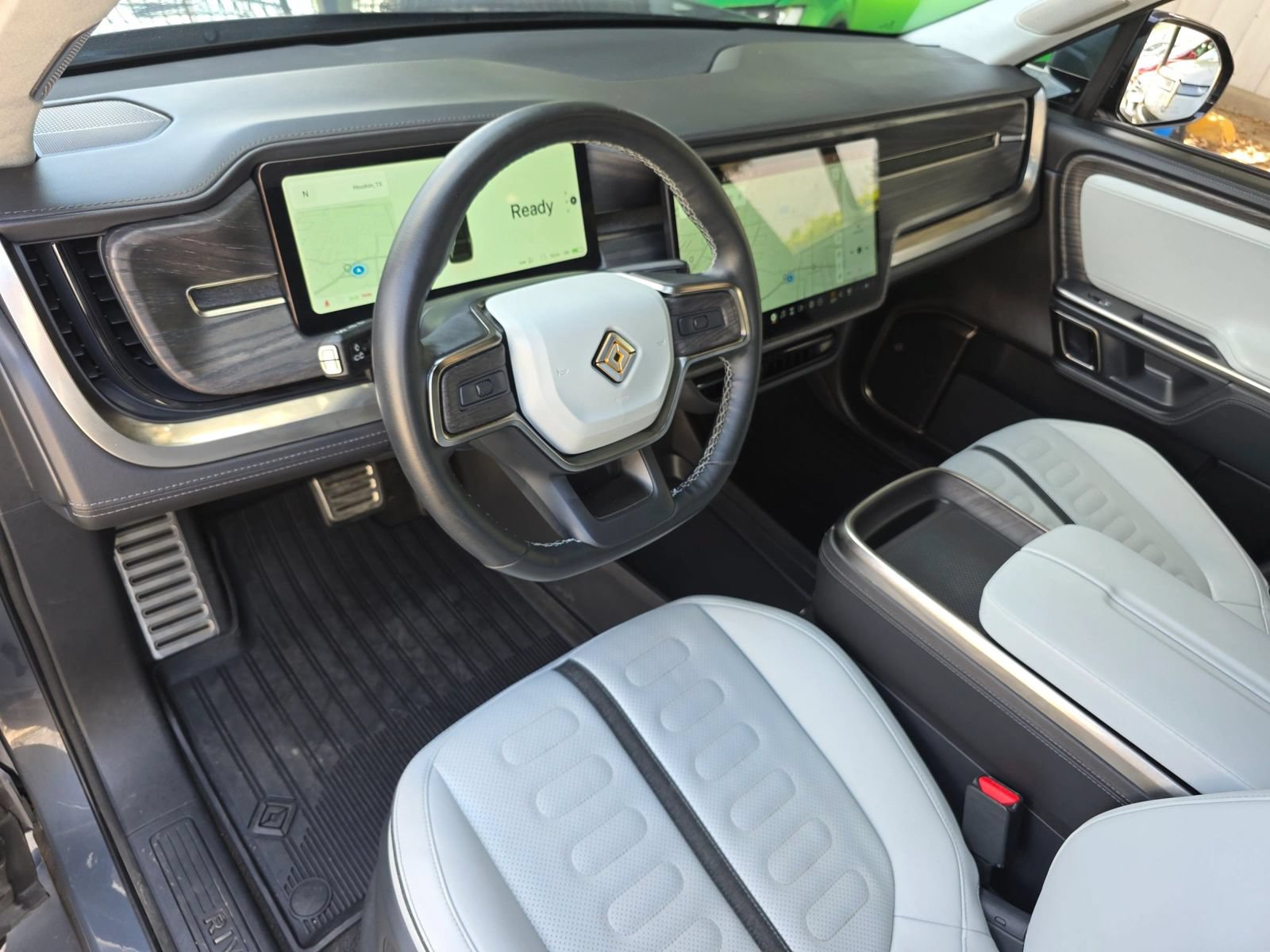 Used 2023 Rivian R1S Adventure Quad AWD/4WD image 16