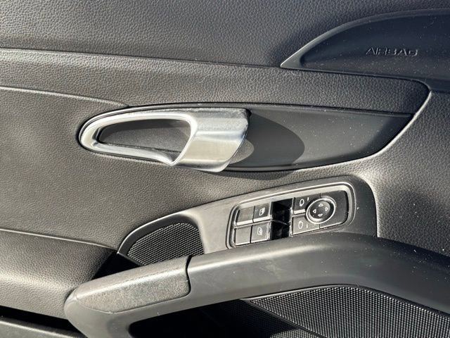 Used 2015 Porsche Boxster image 29