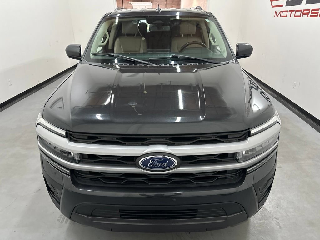 Used 2023 Ford Expedition Max XLT RWD image 3