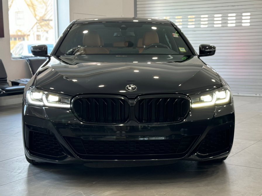 Used 2023 BMW 530i w/ M Sport Package RWD image 2
