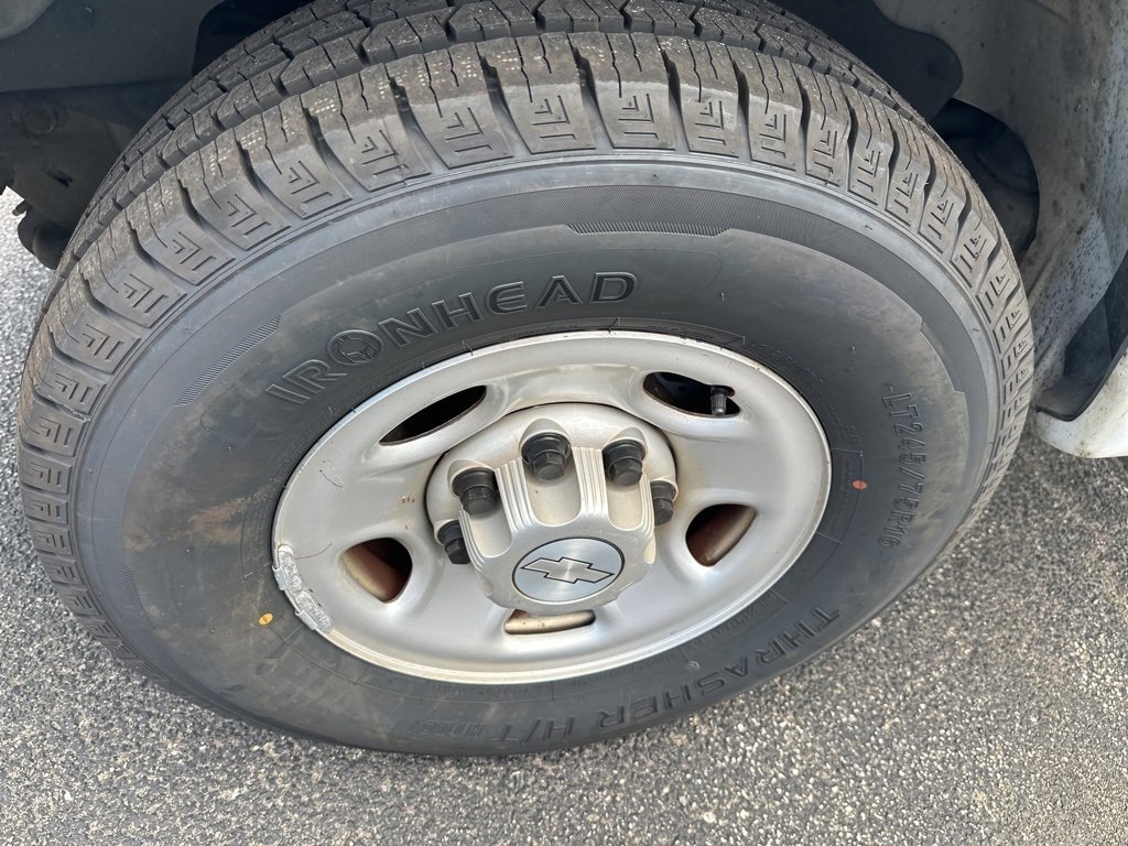 Used 2018 Chevrolet Express 2500 Work Van image 38