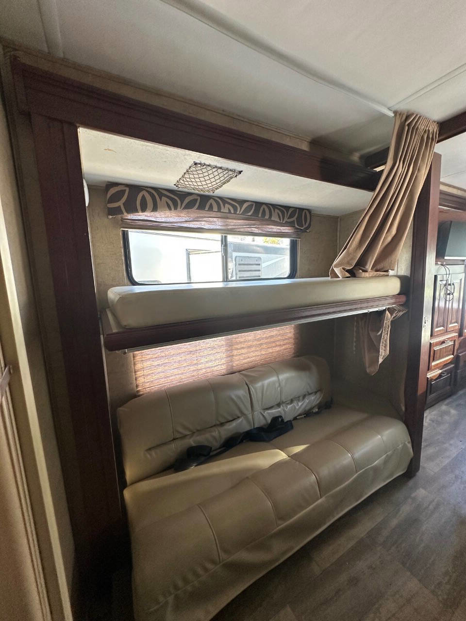 Used 2015 Ford E-450 and Econoline 450 Super Duty w/ Motorhome Prep Package image 14
