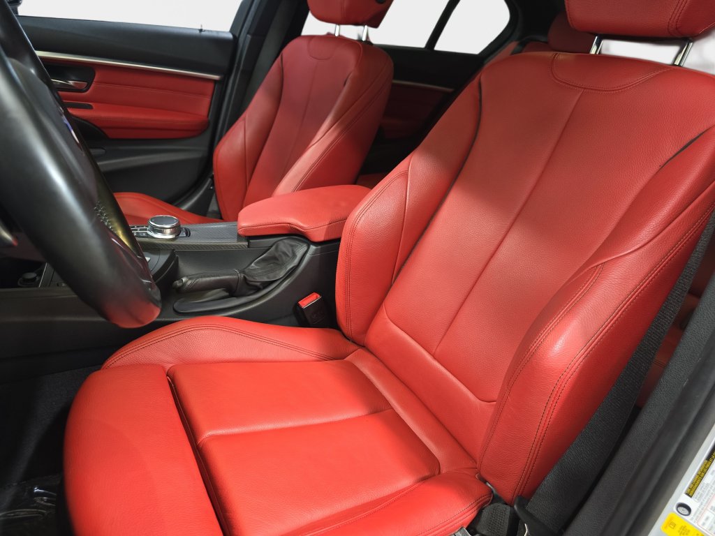 Used 2017 BMW 330i Sedan RWD image 17