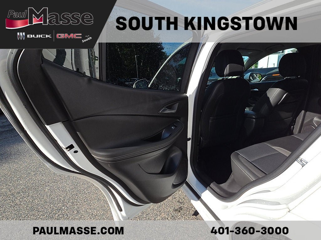 Certified 2023 Buick Encore GX Select w/ Sport Touring Package FWD image 18