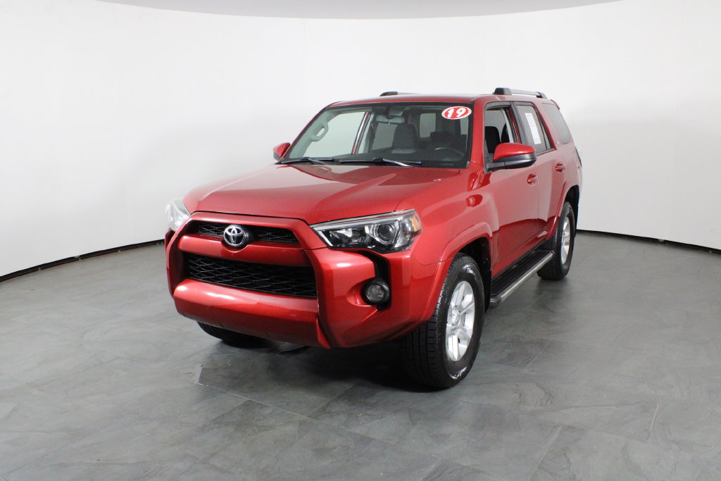 Used 2019 Toyota 4Runner SR5 RWD image 2