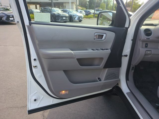 Used 2015 Honda Pilot SE image 14