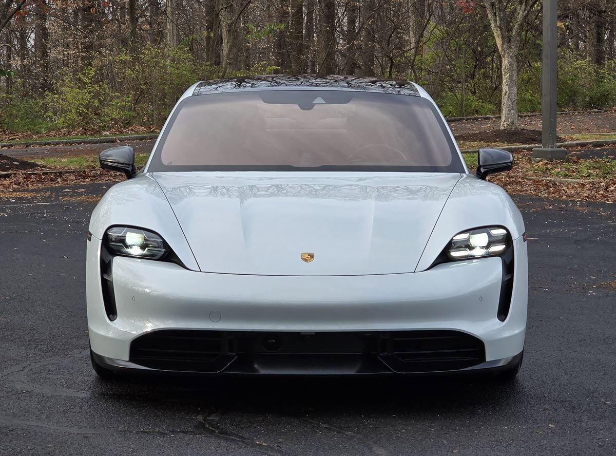 Used 2020 Porsche Taycan Turbo AWD/4WD image 9