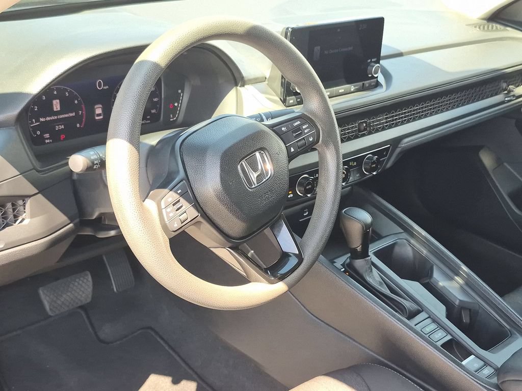 Used 2025 Honda Accord SE image 15