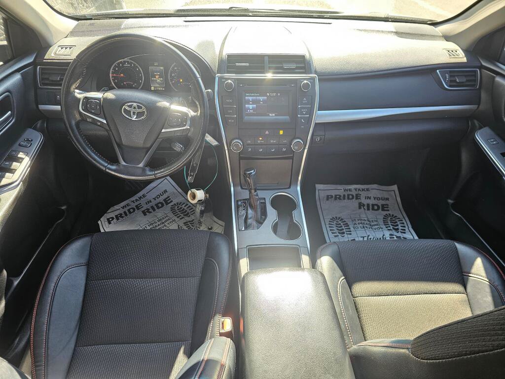 Used 2016 Toyota Camry SE FWD image 16