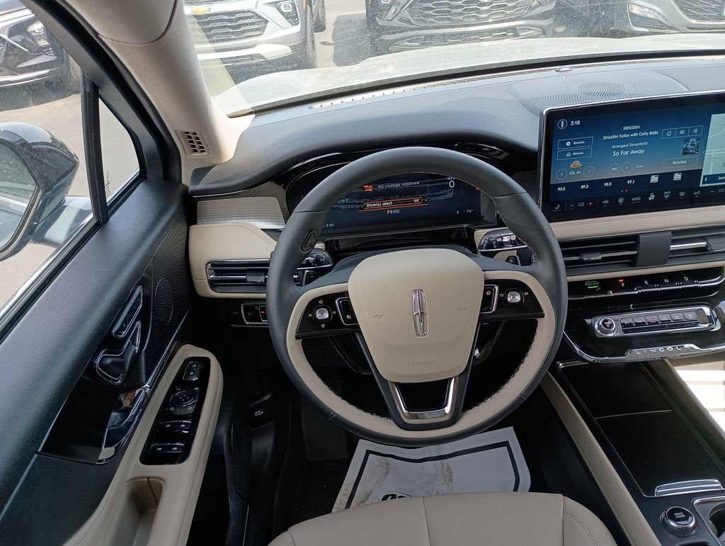 Used 2025 Lincoln Corsair FWD image 20